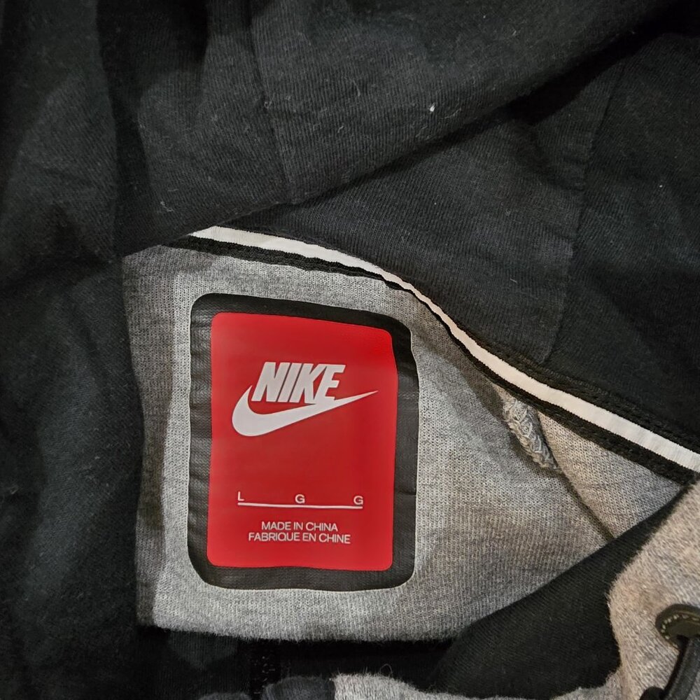 Women's Nike Sportswear Tech Fleece Full-Zip Hoodie, Size L OFFERS WELCOME!!! - Picture 9 of 10